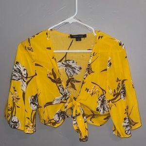 S, NEVER WORN, New Look, tie front crop top